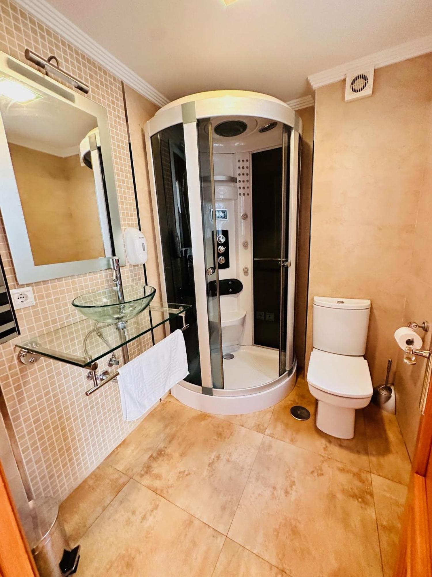 Atico Con Piscina Privada En El Corazon De Nerja! Villa Exterior photo