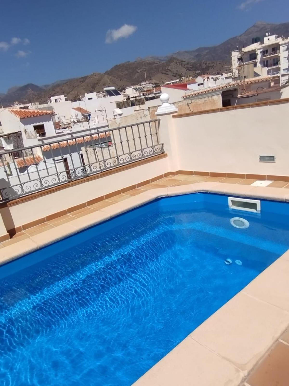 Atico Con Piscina Privada En El Corazon De Nerja! Villa Exterior photo