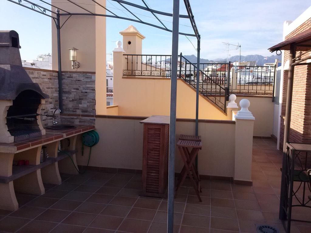 Atico Con Piscina Privada En El Corazon De Nerja! Villa Exterior photo