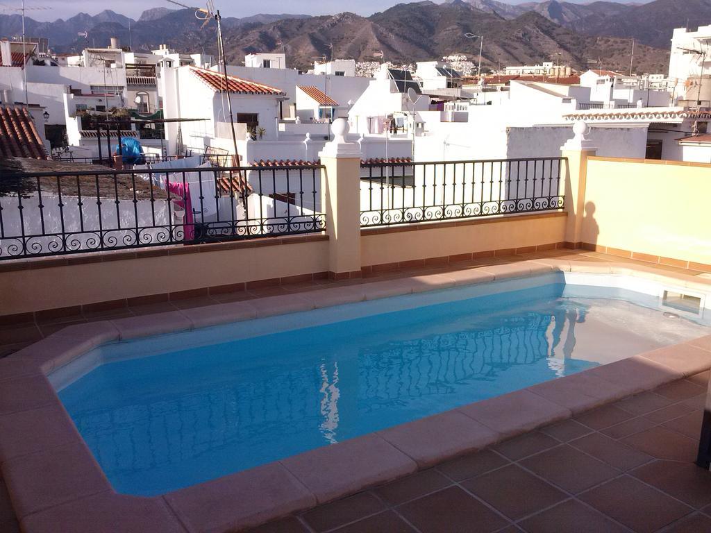 Atico Con Piscina Privada En El Corazon De Nerja! Villa Exterior photo